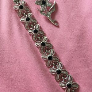 Sarah Coventry classic 2 piece jewelry set